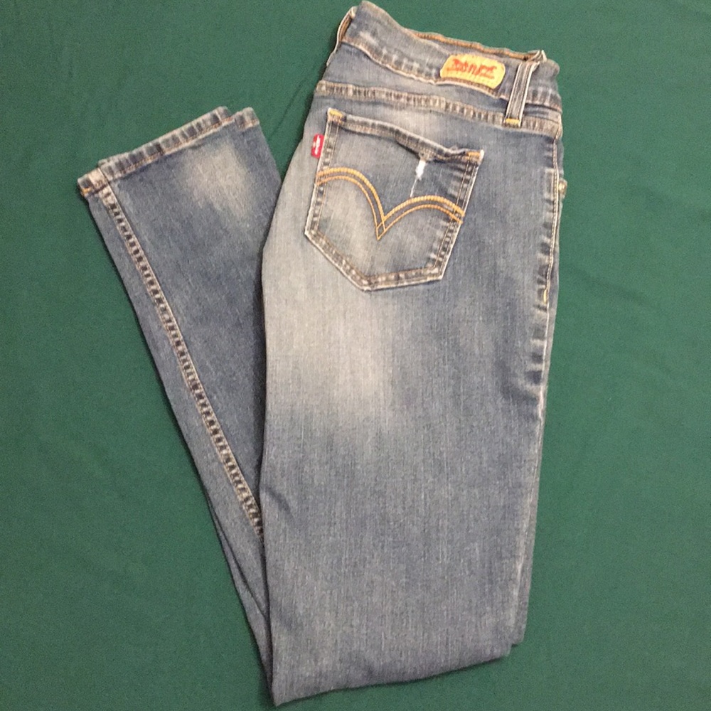 Levi’s distressed 524 Too Super low jeans